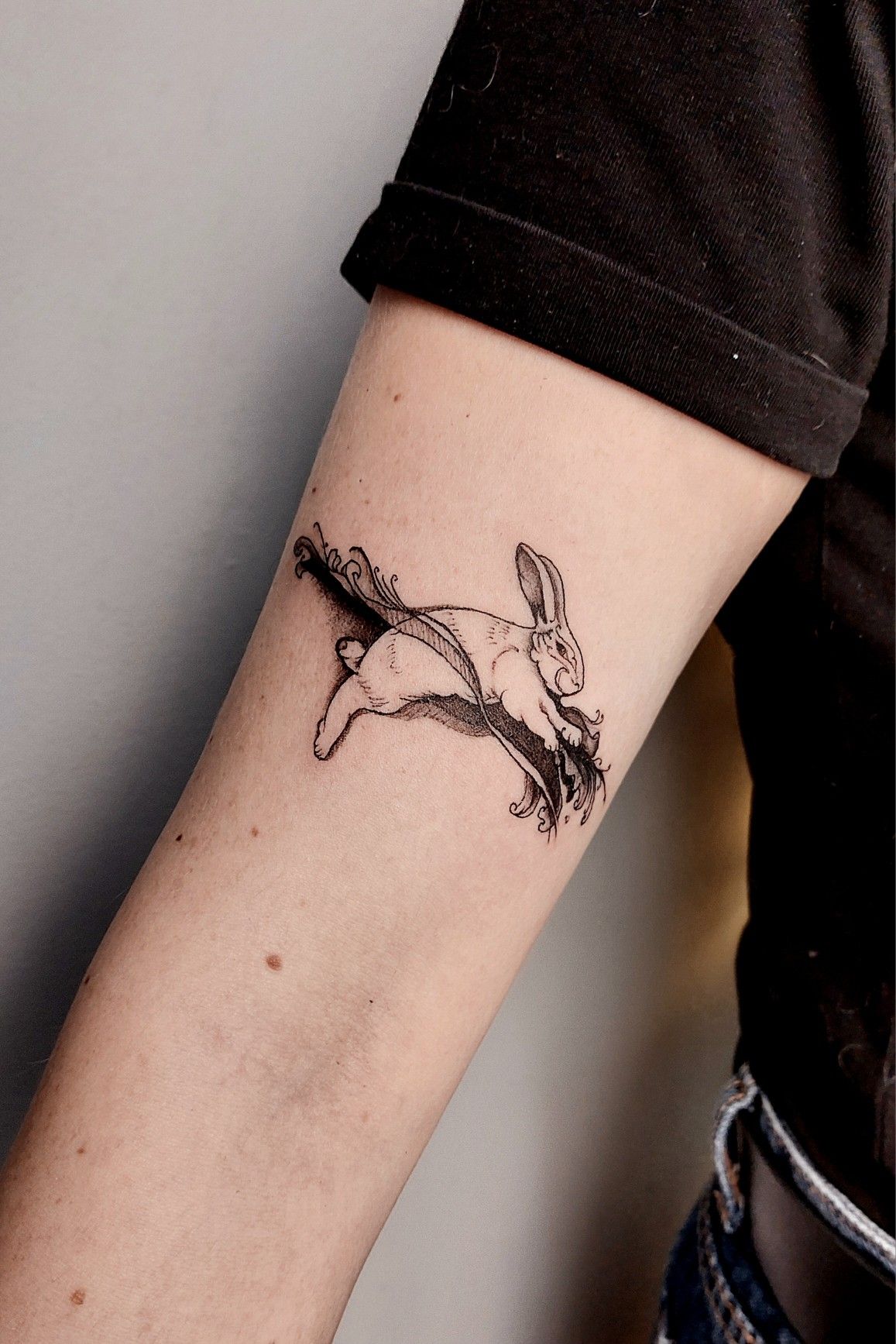 32 Rabbit Tattoo Ideas: from whisper-fine bunnies to mythic hares