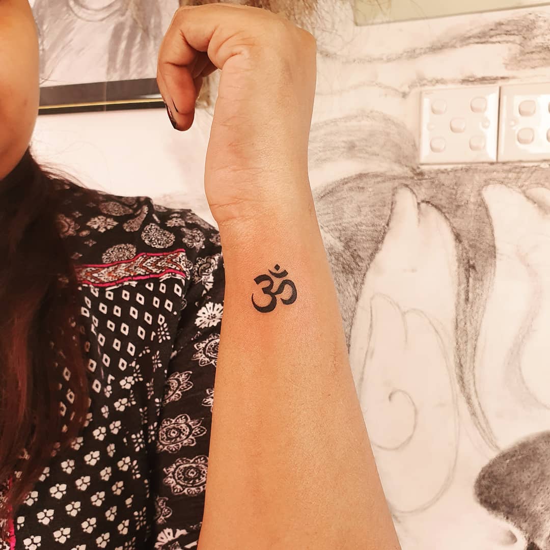 30 Om Tattoo Ideas: Minimal, Sacred & Infinitely Personal