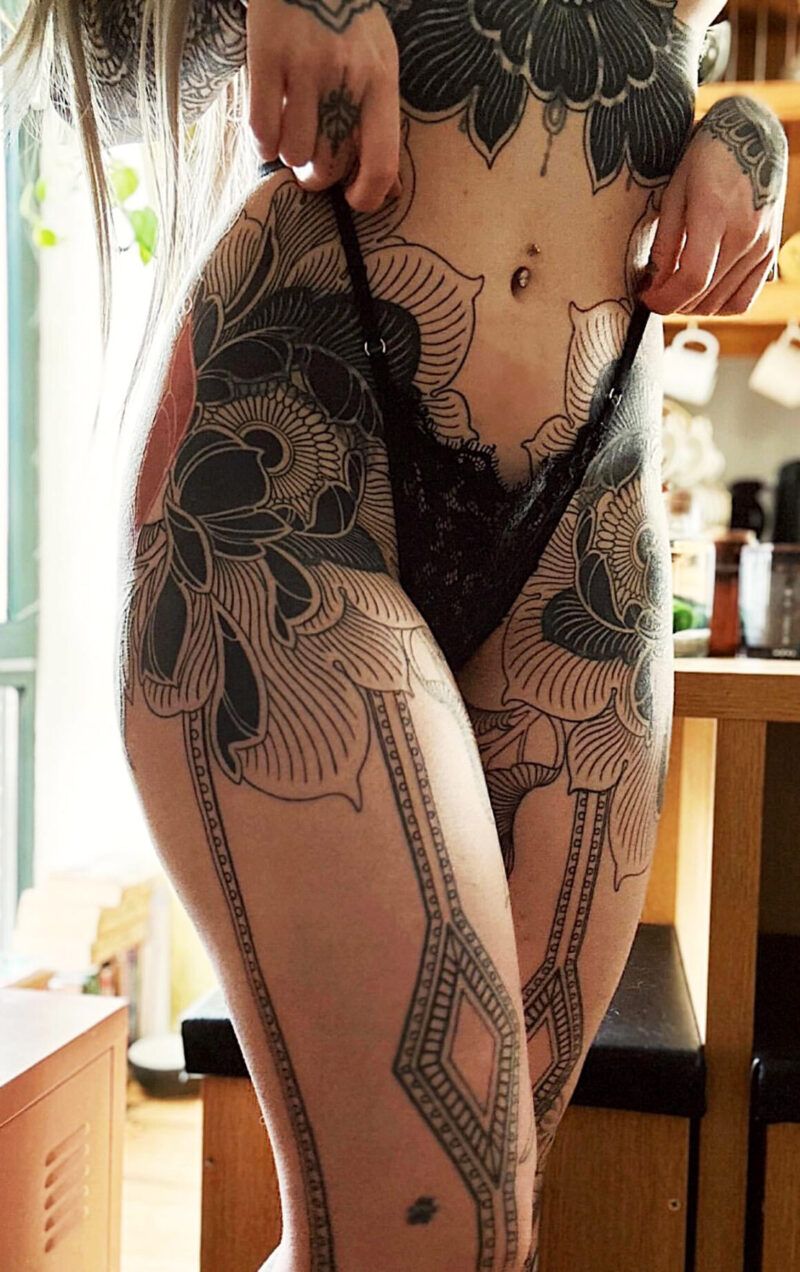 28 Ornamental Tattoo Ideas: Bold Blackwork, Baroque Flourishes, and Fineline Geometry