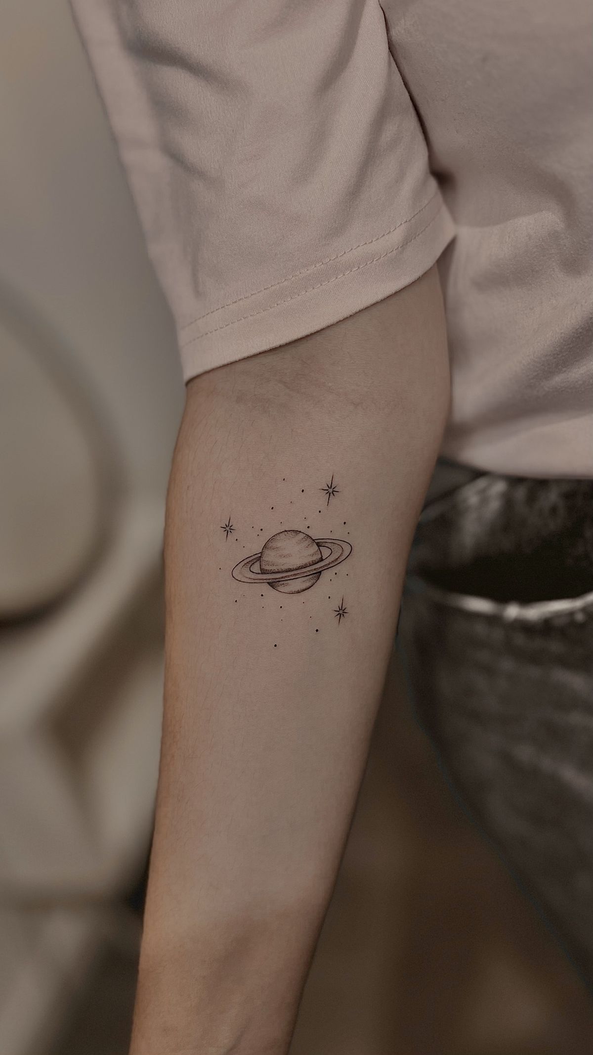 30 Saturn Tattoo Ideas: Meaning, Styles, and Real-Life Designs You’ll Actually Want