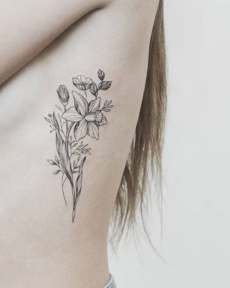 31 Narcissus Flower Tattoo Ideas: Delicate Designs Full of Meaning and Color