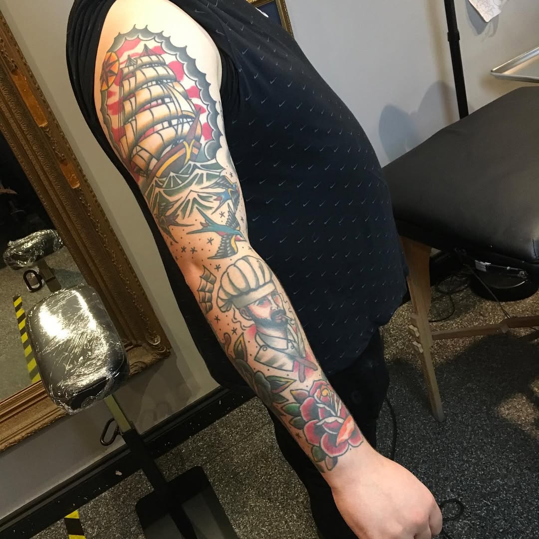 28 Traditional Tattoo Sleeve Ideas: Bold American, Black and Grey, Neo &#038; Japanese Designs for Every Style