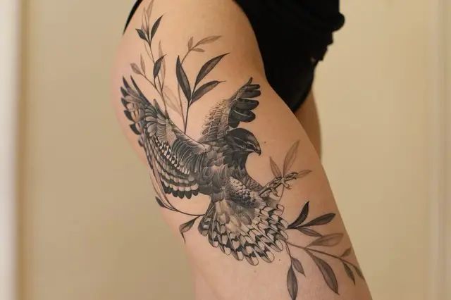 29 Hawk Tattoo Ideas: Bold Designs That Capture Power and Freedom