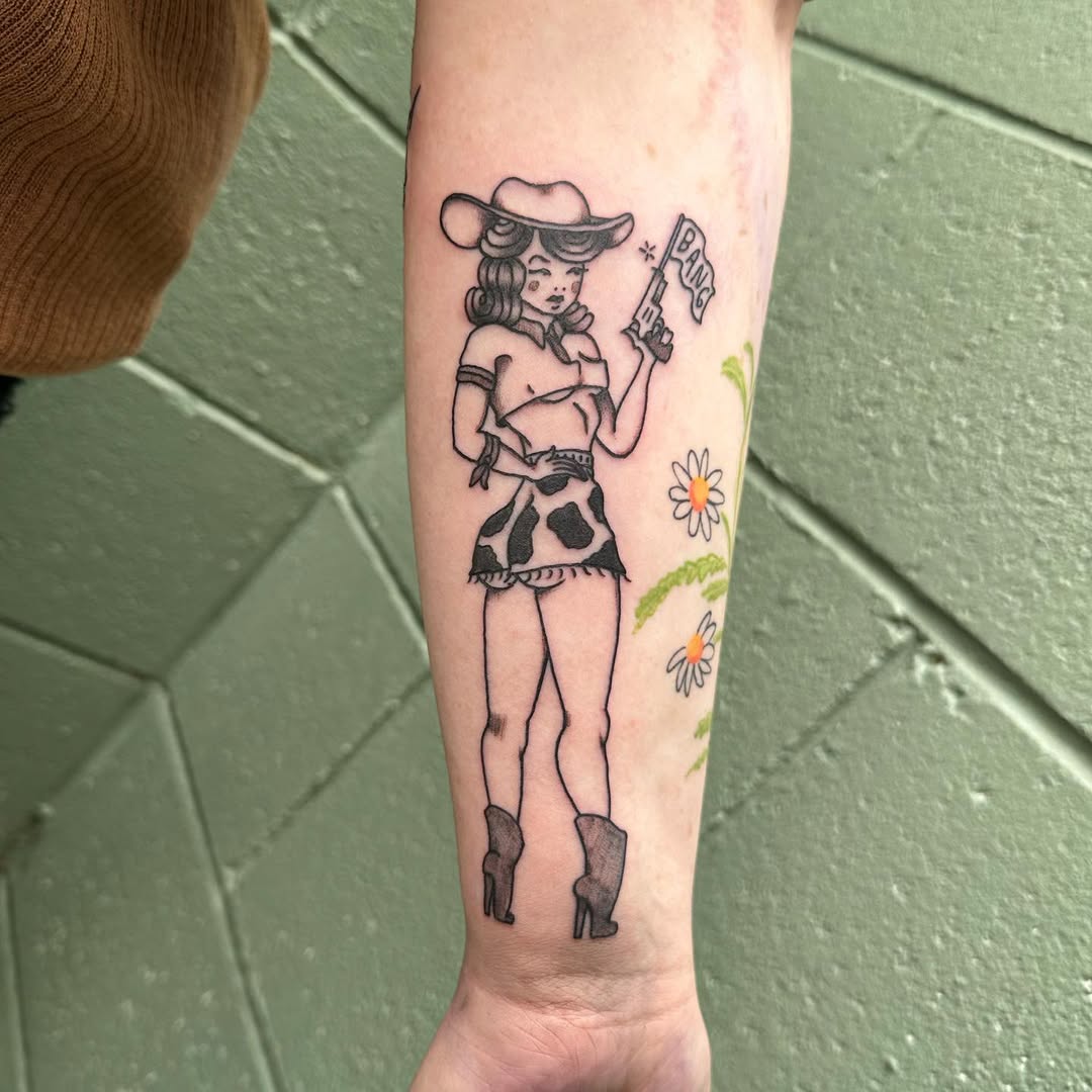 29 Pin Up Girl Tattoo Ideas: Vintage Attitude for Modern Skin