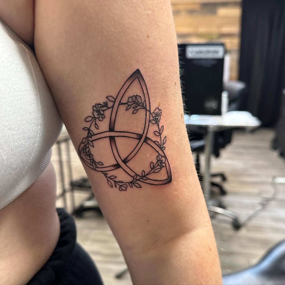 25 Celtic Knot Tattoo Ideas: Timeless Lines, Modern Stories