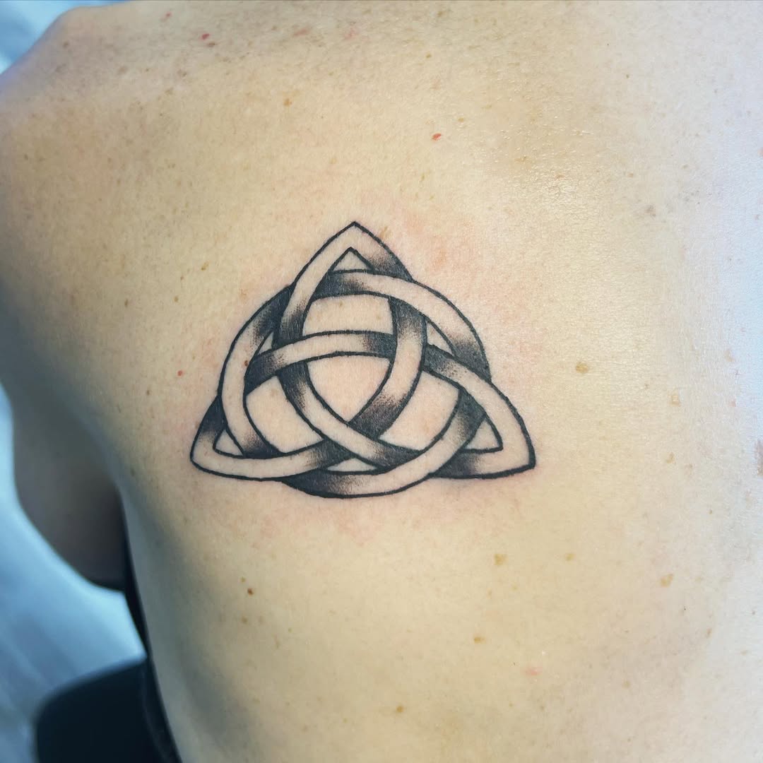 25 Celtic Knot Tattoo Ideas: Timeless Lines, Modern Stories