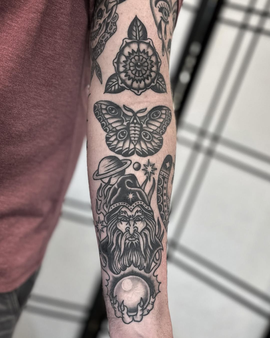 28 Traditional Tattoo Sleeve Ideas: Bold American, Black and Grey, Neo &#038; Japanese Designs for Every Style