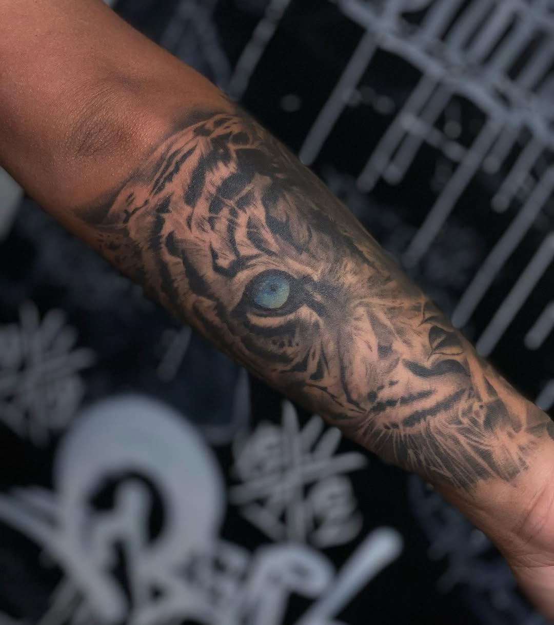 29 Quarter Sleeve Tattoo Ideas for Men and Women: Unique Forearm and Shoulder Designs