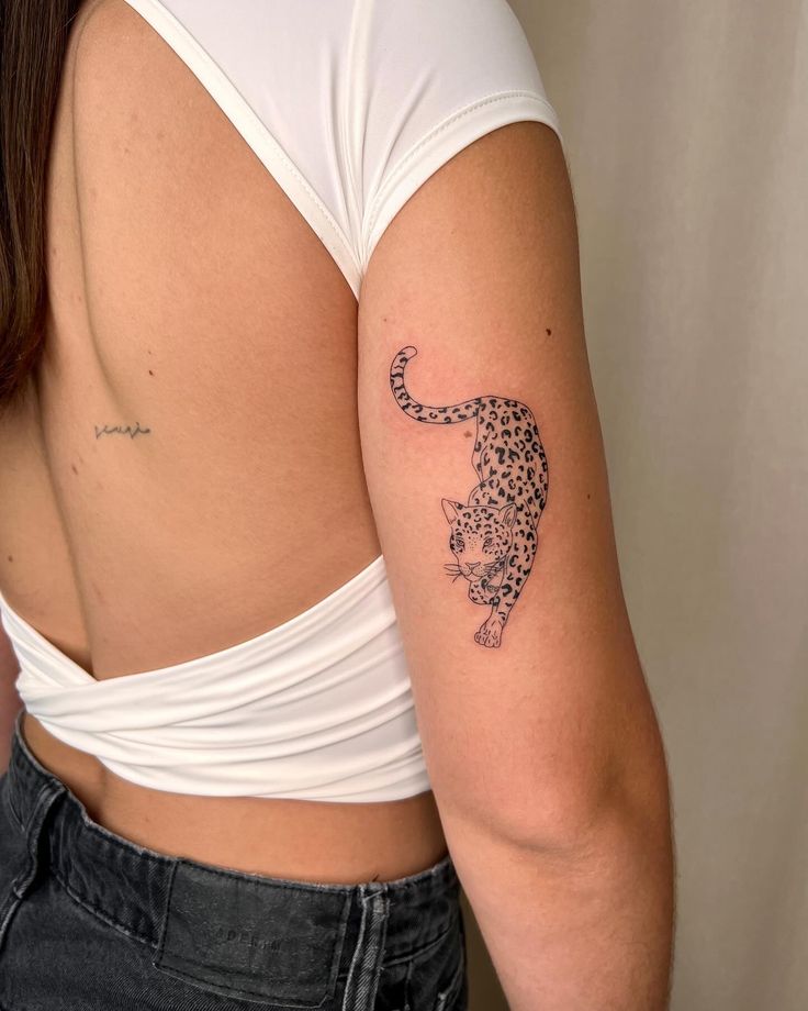 29 Jaguar Tattoo Ideas: Bold Black-Ink Designs for Men and Women