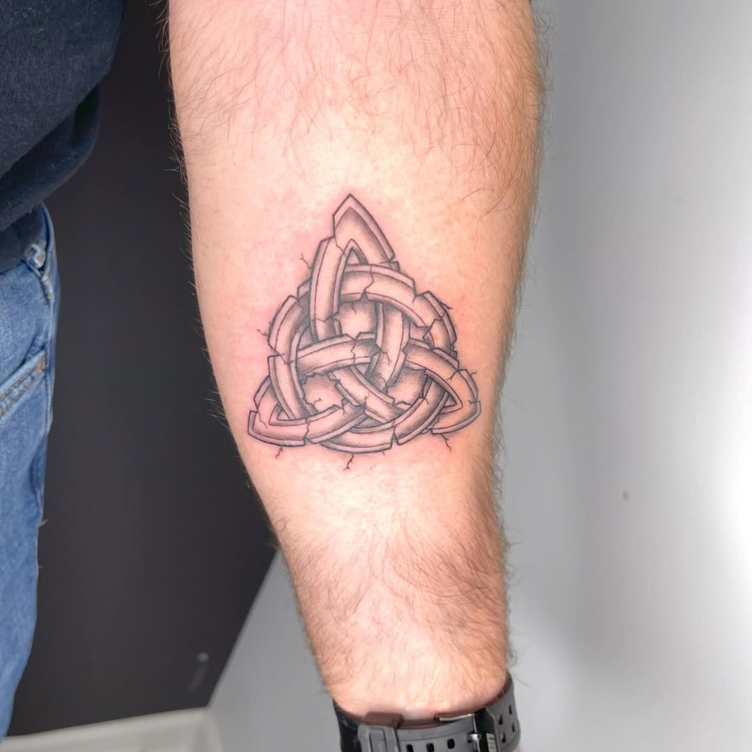 25 Celtic Knot Tattoo Ideas: Timeless Lines, Modern Stories