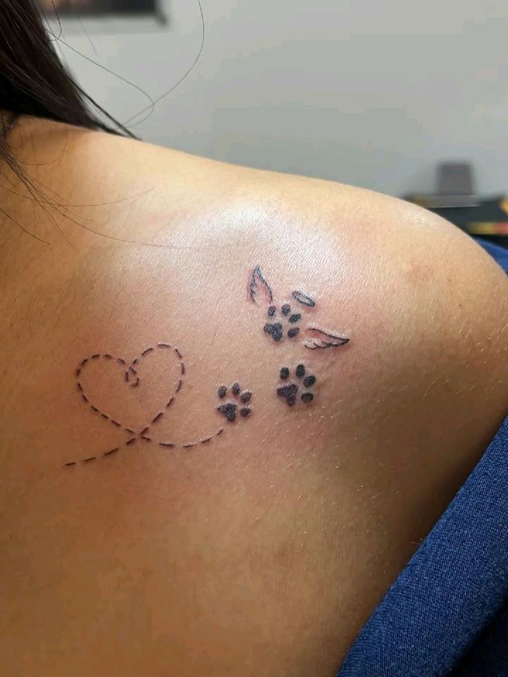 30 Heartfelt Dog Memorial Tattoo Ideas: Unique Paw Prints, Fine Line Portraits &#038; Tiny Tributes