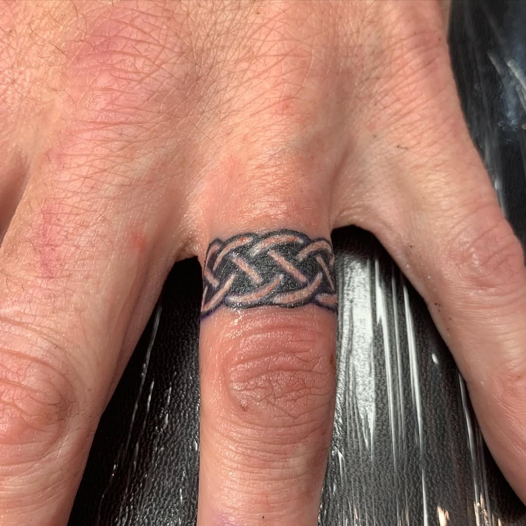 25 Celtic Knot Tattoo Ideas: Timeless Lines, Modern Stories
