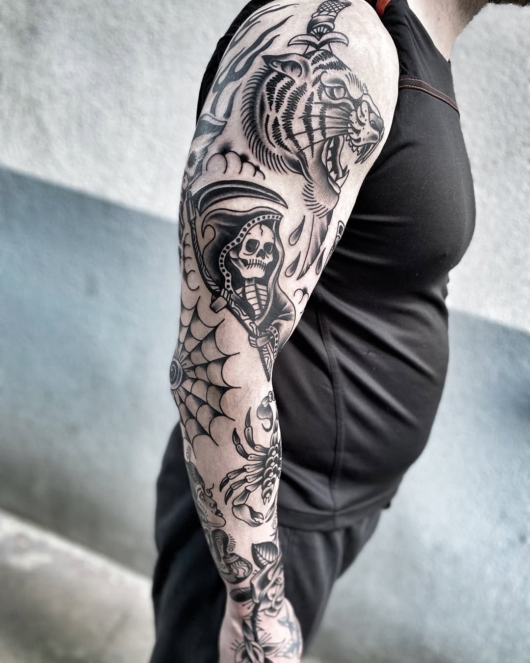 28 Traditional Tattoo Sleeve Ideas: Bold American, Black and Grey, Neo &#038; Japanese Designs for Every Style