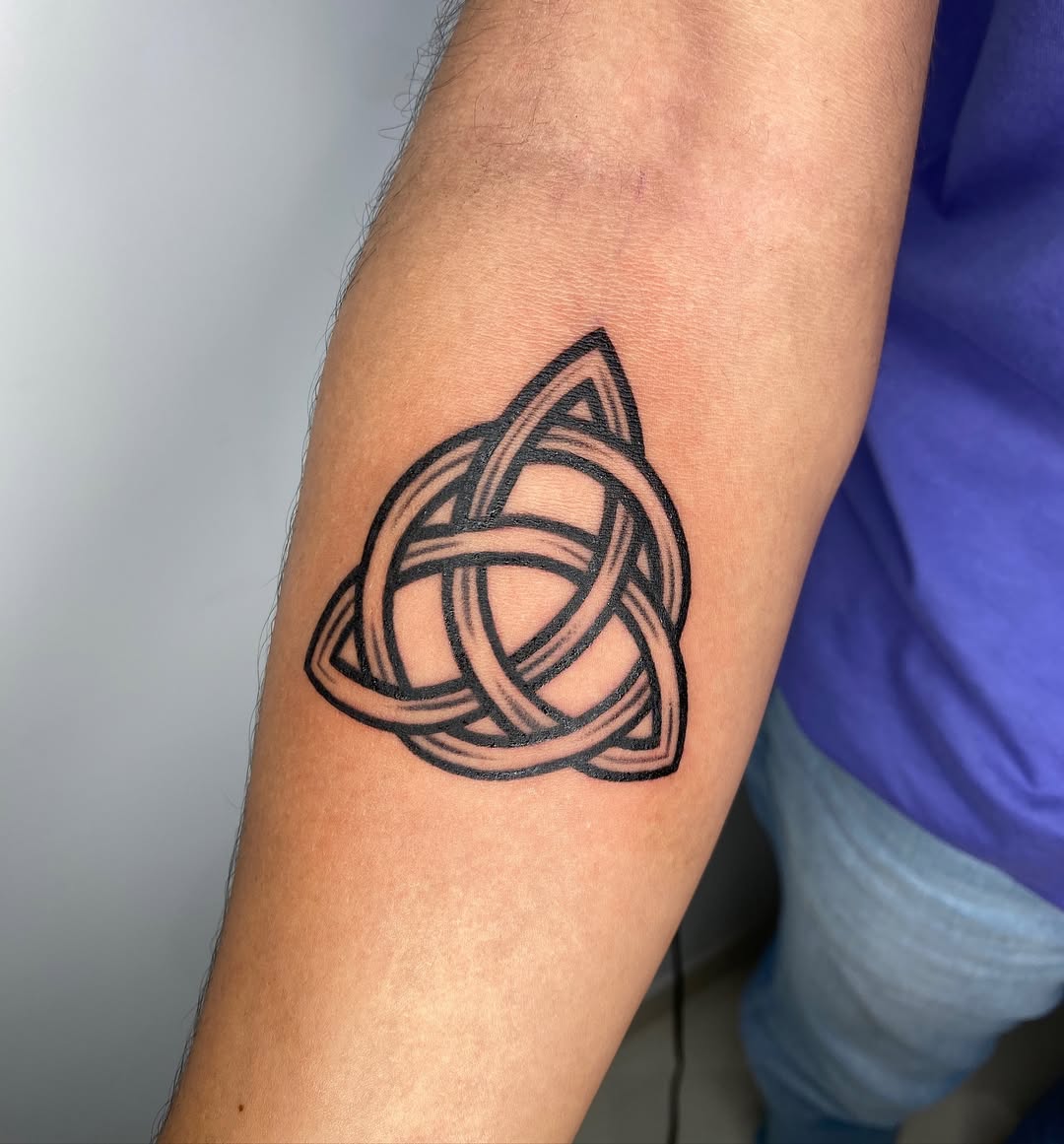 25 Celtic Knot Tattoo Ideas: Timeless Lines, Modern Stories