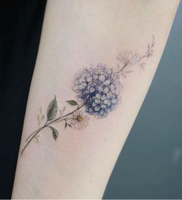 30 Hydrangea Tattoo Ideas: From Dainty Sprigs to Bold Sleeves