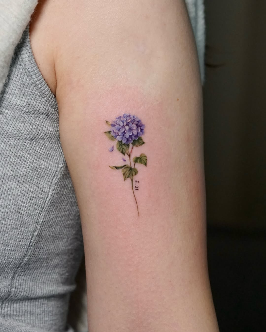 30 Hydrangea Tattoo Ideas: From Dainty Sprigs to Bold Sleeves