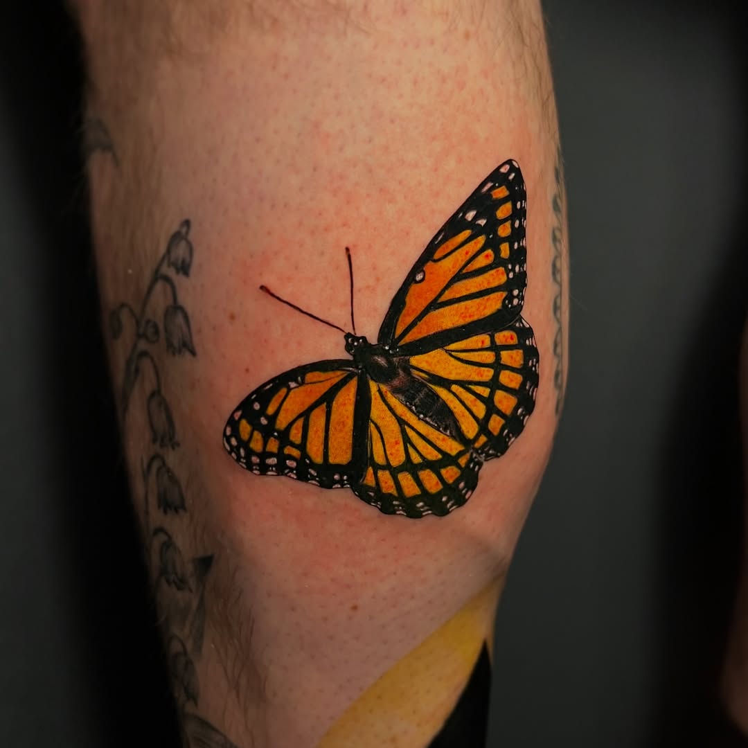 30 Monarch Butterfly Tattoo Ideas: From Tiny Symbols to Storytelling Sleeves