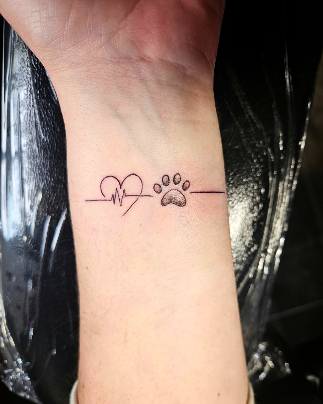 30 Heartfelt Dog Memorial Tattoo Ideas: Unique Paw Prints, Fine Line Portraits &#038; Tiny Tributes