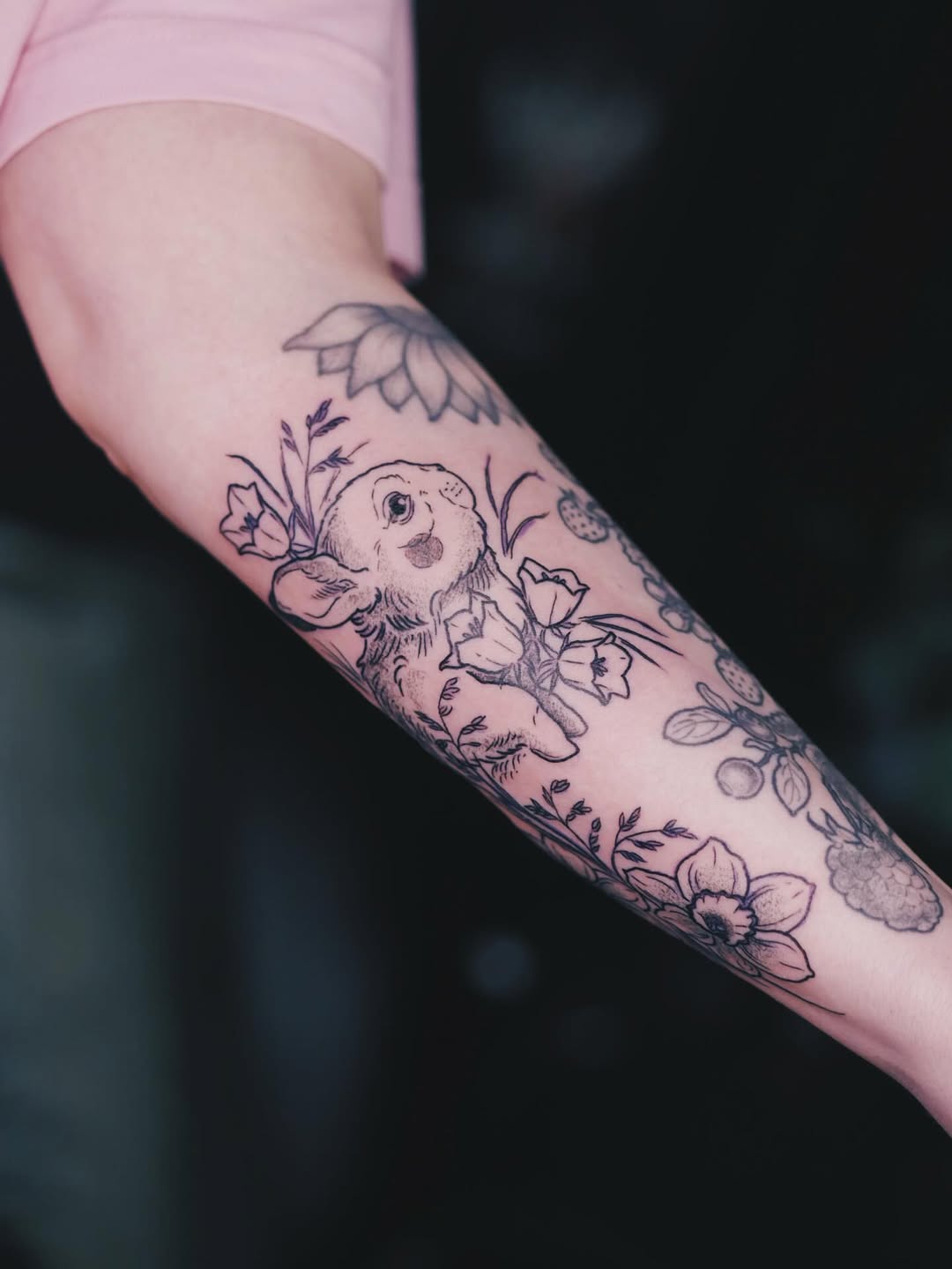 29 Filler Tattoo Ideas: Smart Ways to Close Gaps in Your Sleeve with Flowers, Snakes and Symbols