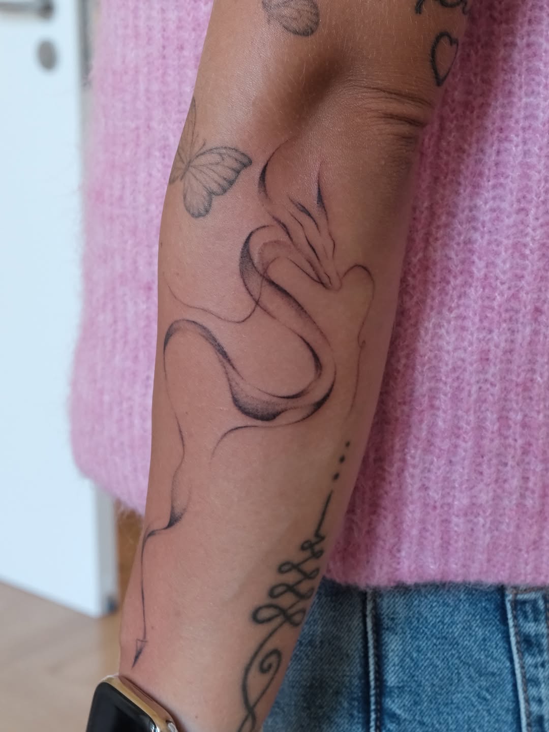 32 Tattoo Smokey Ideas: Ethereal Ink That Moves With You