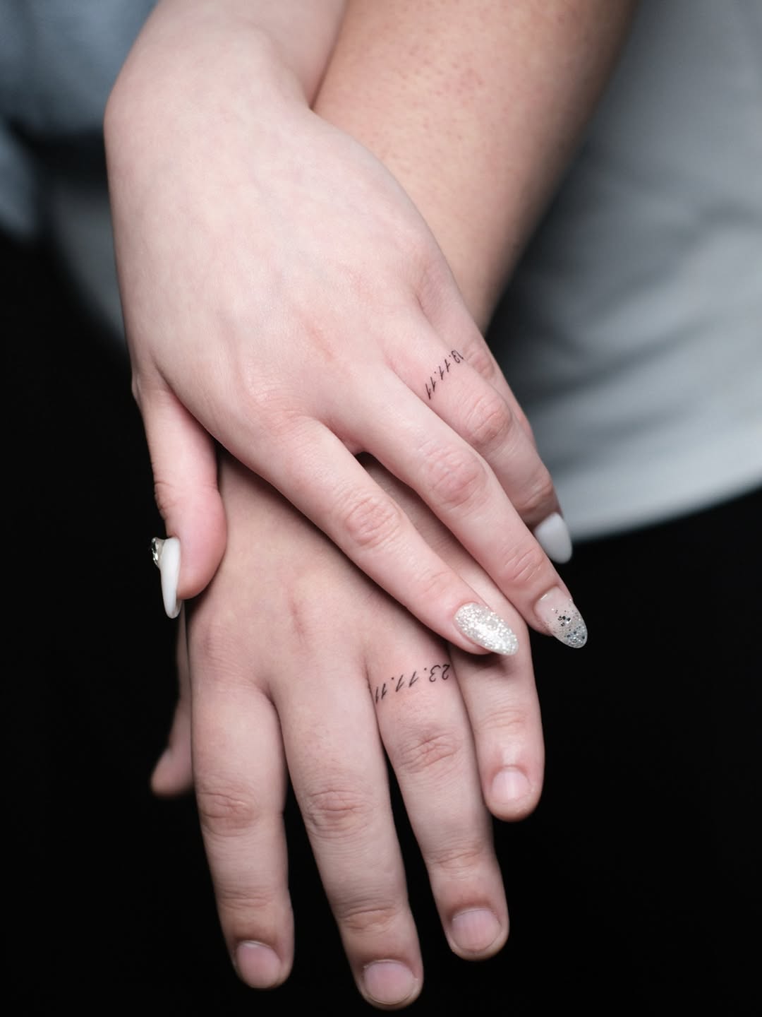 31 Ring Tattoo Ideas: Modern Bands, Meaningful Symbols &#038; Subtle Couples Ink