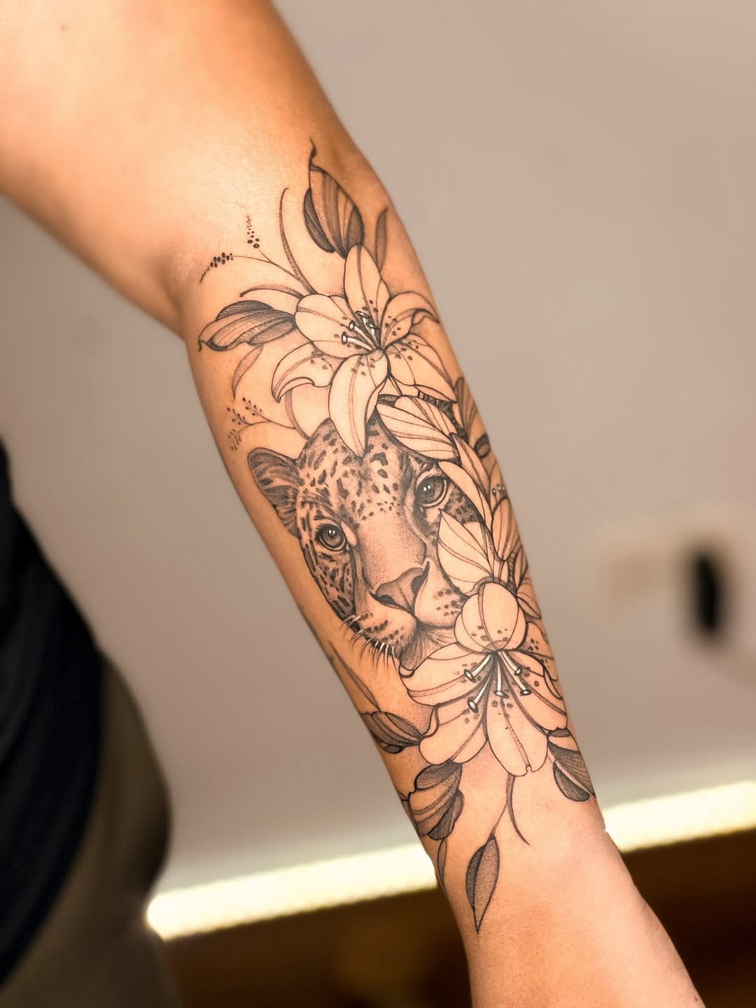 29 Jaguar Tattoo Ideas: Bold Black-Ink Designs for Men and Women
