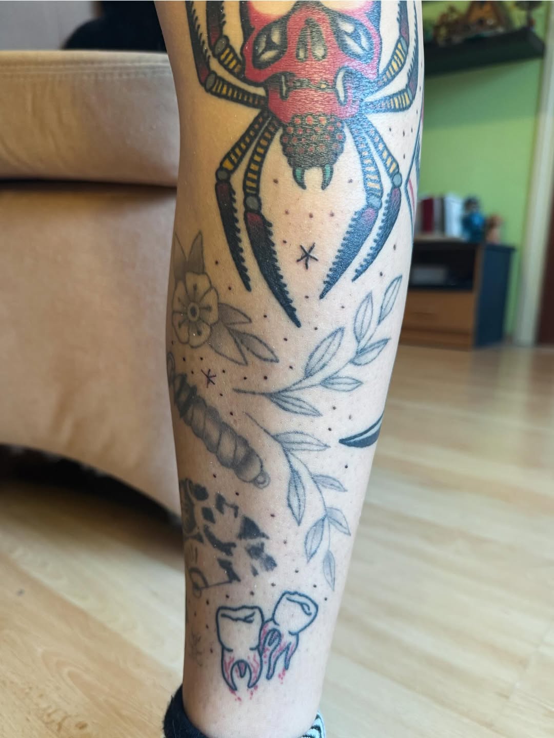 29 Filler Tattoo Ideas: Smart Ways to Close Gaps in Your Sleeve with Flowers, Snakes and Symbols