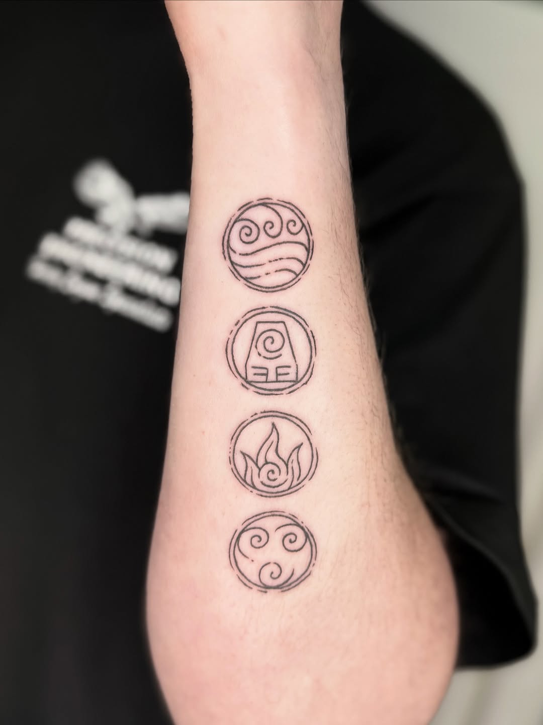 28 Avatar Tattoo Ideas: From The Last Airbender to Pandora-Inspired Ink