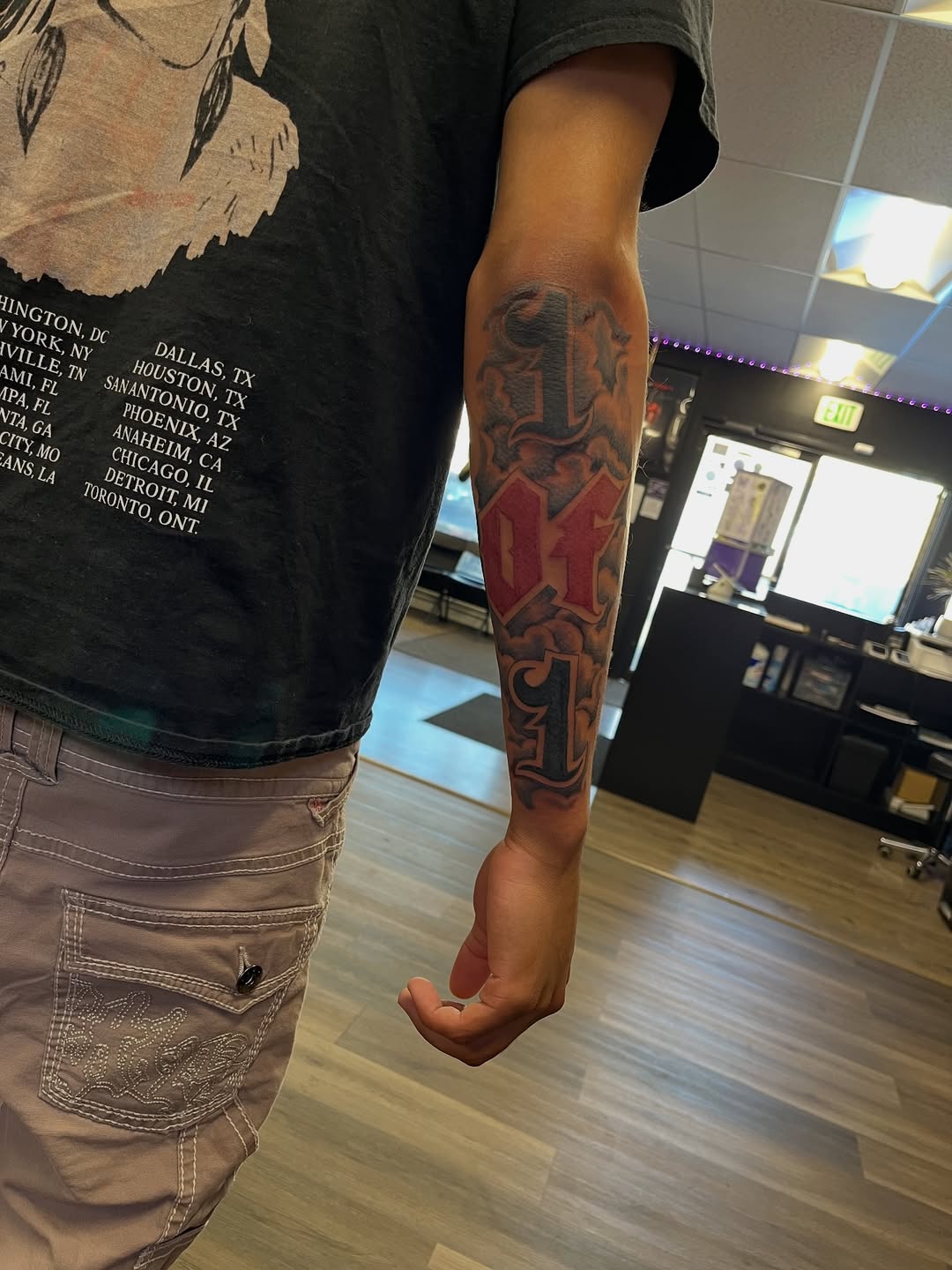 29 Quarter Sleeve Tattoo Ideas for Men and Women: Unique Forearm and Shoulder Designs