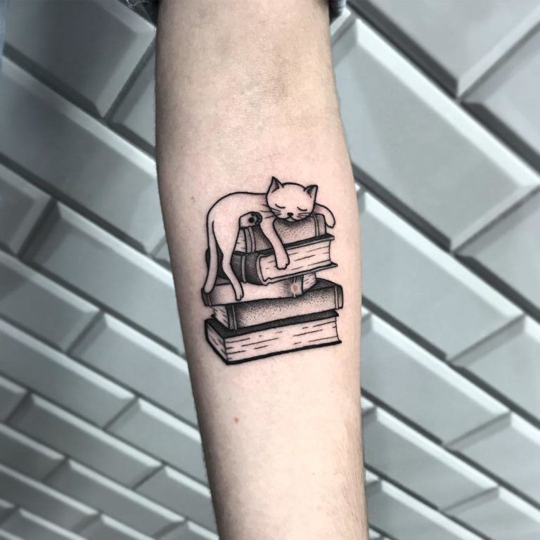 30 Book Tattoo Ideas: From Tiny Linework to Fantasy-Fueled Sleeves