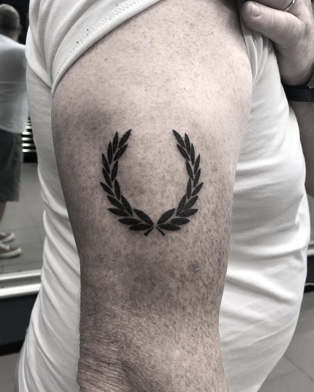30 Laurel Wreath Tattoo Ideas: Timeless Symbols of Victory With Modern Style