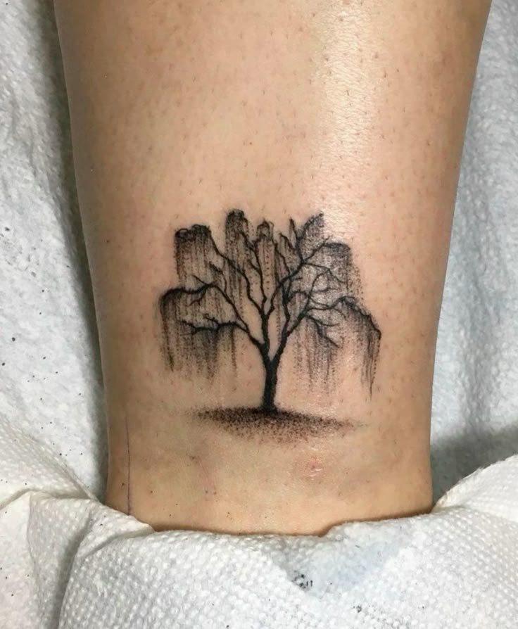 28 Willow Tree Tattoo Ideas: Graceful Designs Filled with Emotion, Meaning, and Quiet Strength
