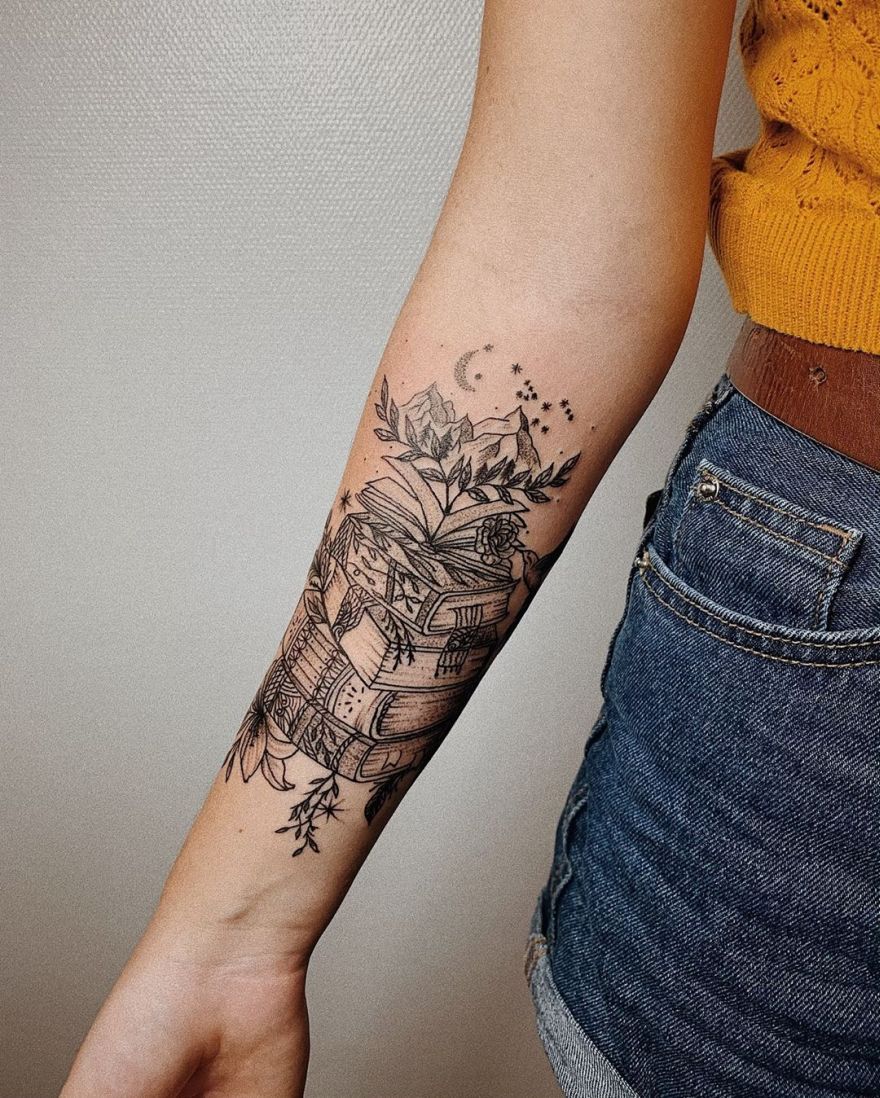 30 Book Tattoo Ideas: From Tiny Linework to Fantasy-Fueled Sleeves