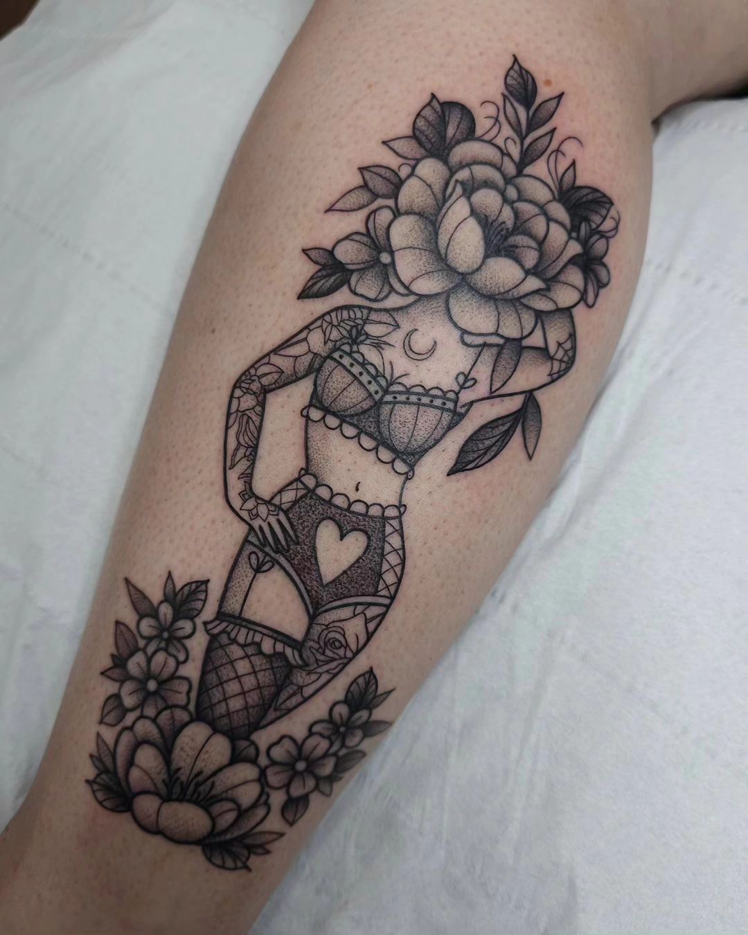 29 Pin Up Girl Tattoo Ideas: Vintage Attitude for Modern Skin