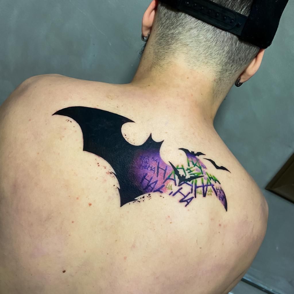 30 Batman Tattoo Ideas: From Minimalist Logos to Gritty Portraits