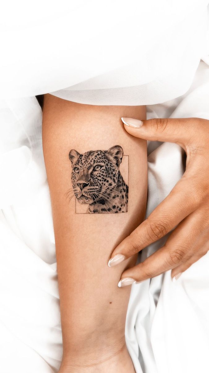 29 Jaguar Tattoo Ideas: Bold Black-Ink Designs for Men and Women