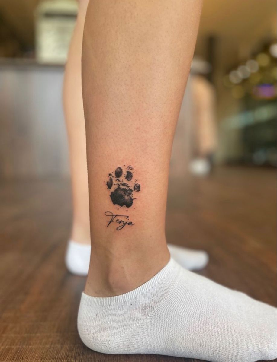 30 Heartfelt Dog Memorial Tattoo Ideas: Unique Paw Prints, Fine Line Portraits &#038; Tiny Tributes