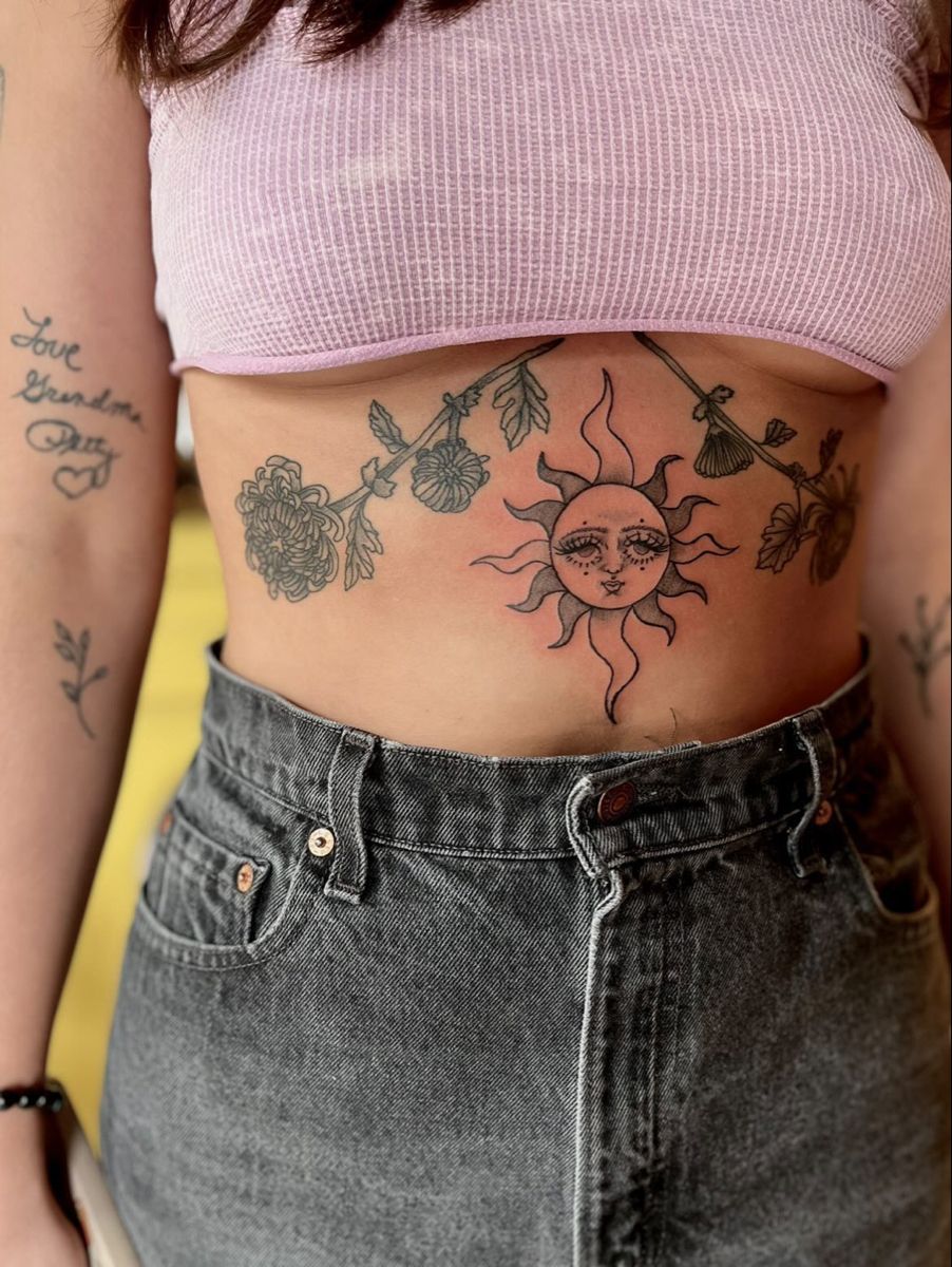 29 Stomach Tattoo Inspiration: Meaningful Pieces, Statement Blackwork, and Perfect Placement