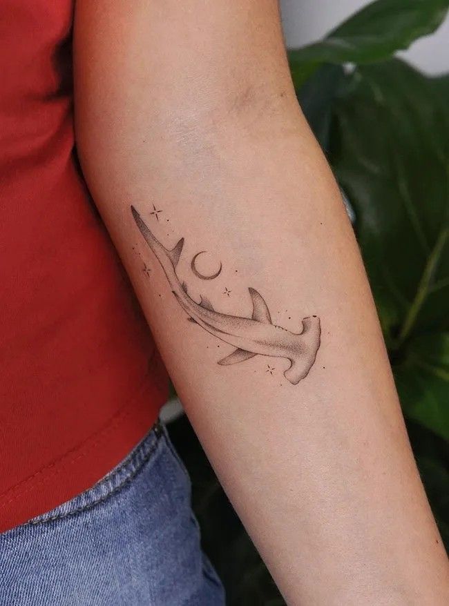 32 Hammerhead Shark Tattoos: Minimalist and Realistic Designs for Modern Ink