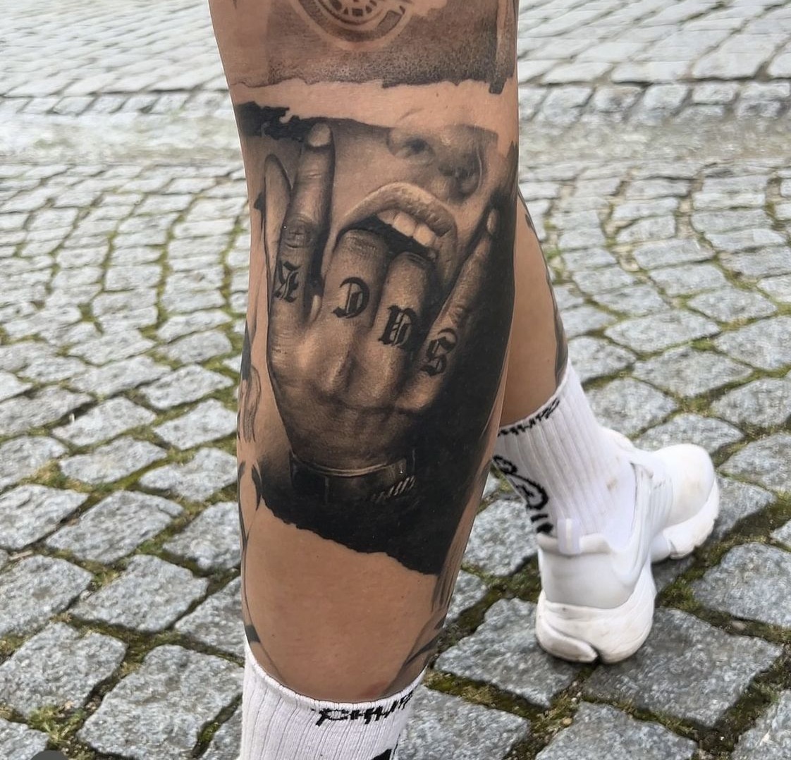 28 Chicano Tattoo Style: Lettering, Sleeves and Street Stories in Black and Grey