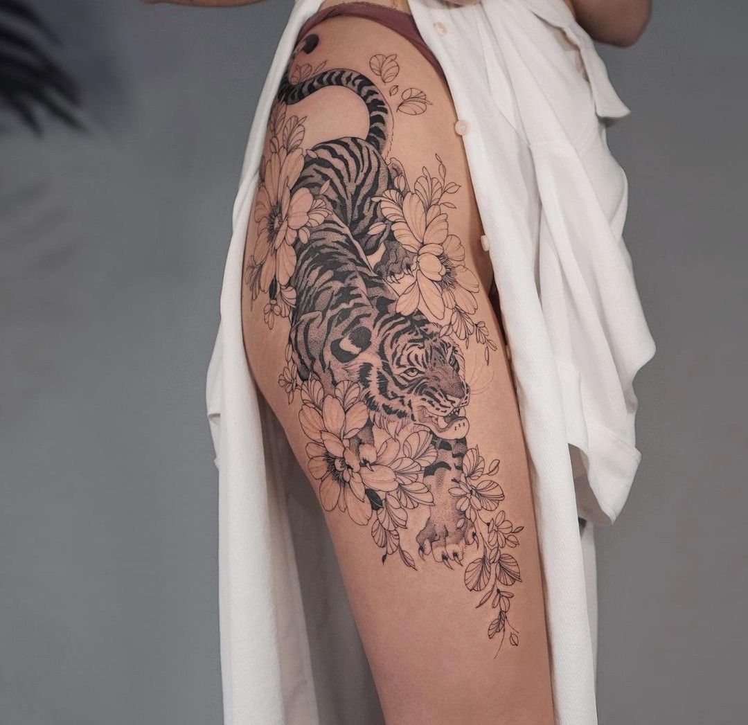 29 Hip Tattoo Ideas: Bold, Intimate, and Designed to Move With You