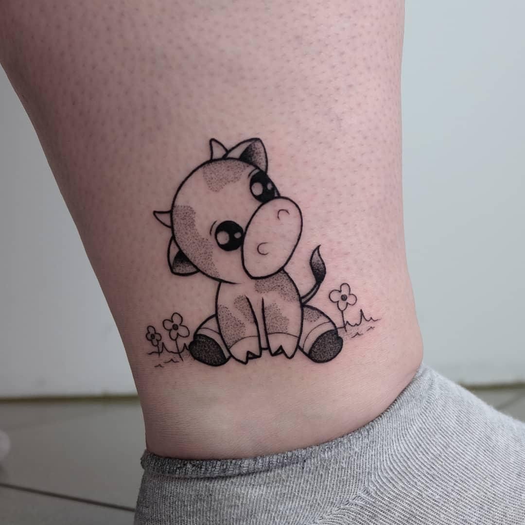 31 Calf Tattoo Ideas: From Cottagecore to Punk Cowgirl