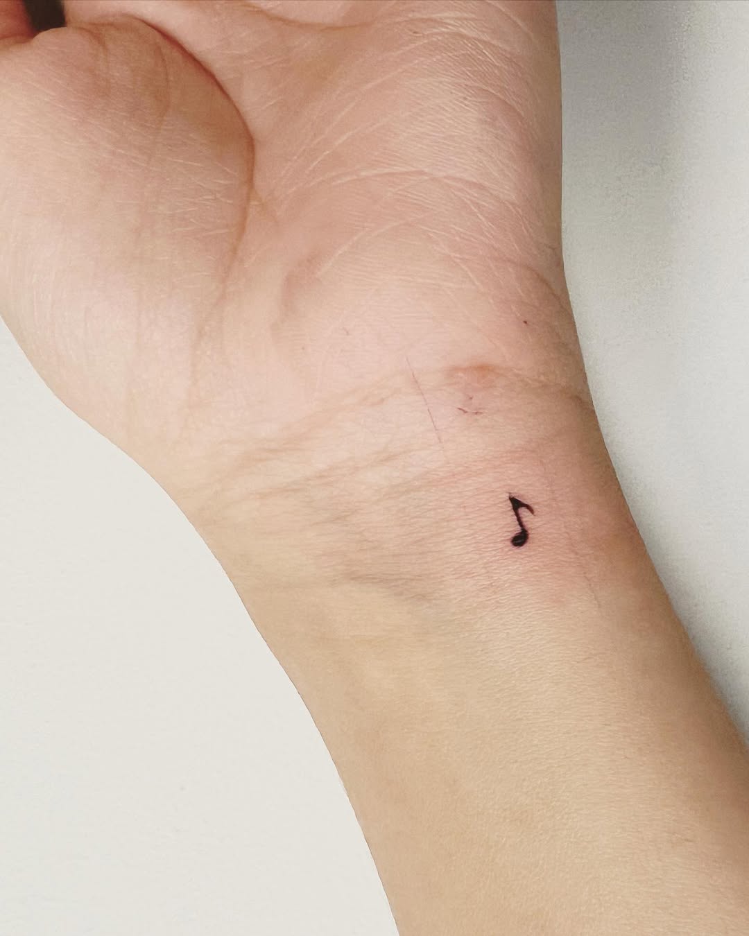 30 Music note tattoo: why this classic still feels fresh