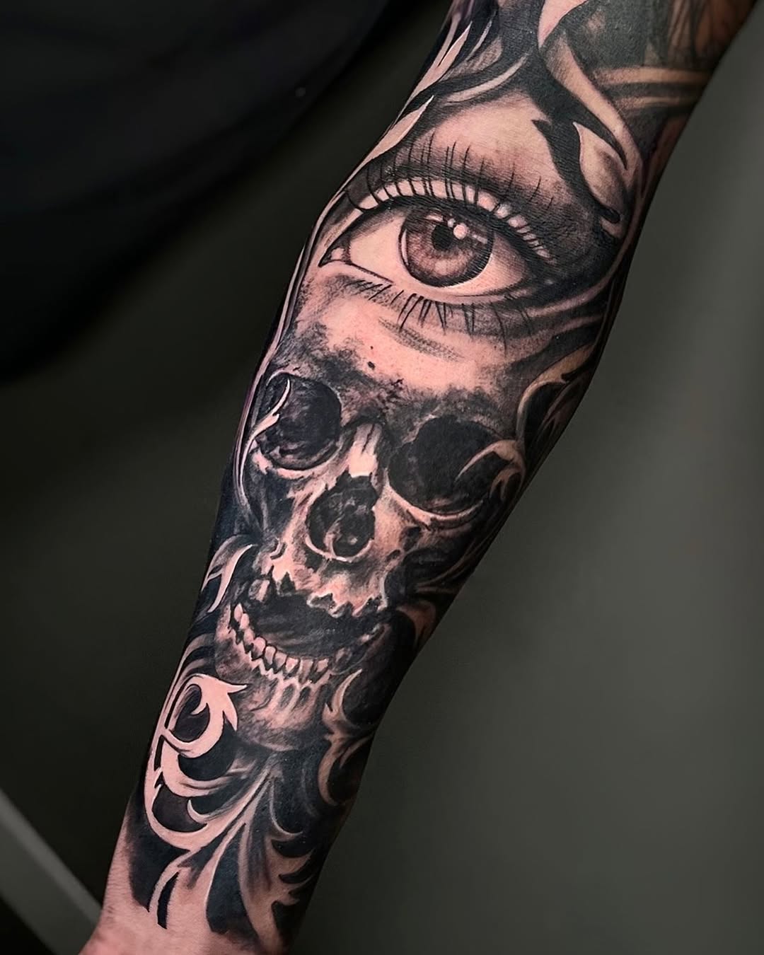 28 Inner Forearm Tattoo Ideas: Realism, Celtic Knots, Angels, Wolves & Clean Blackwork