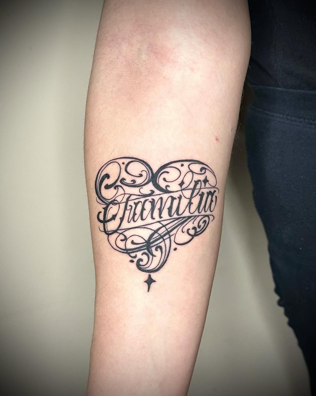 31 Tattoo Lettering Fonts: Powerful Script, Gothic and Chicano Lettering Ideas