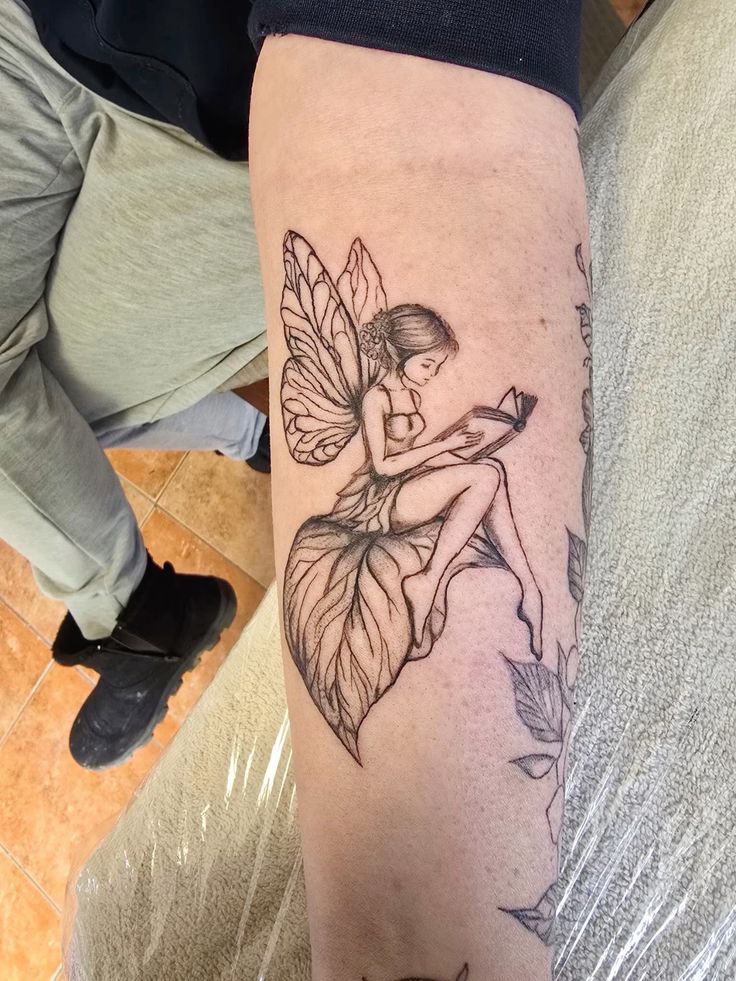 30 Fairy Tattoo Designs: Meaning, Aesthetic, and Modern Interpretations