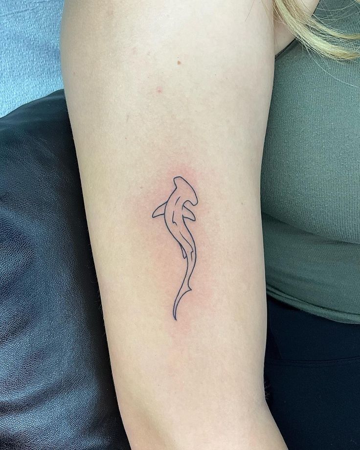 32 Hammerhead Shark Tattoos: Minimalist and Realistic Designs for Modern Ink