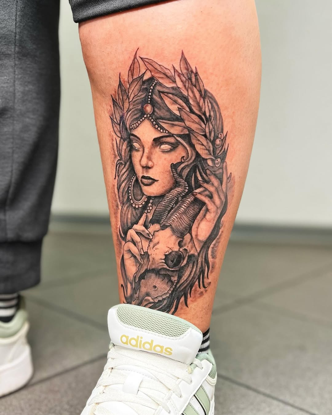 30 Aphrodite Tattoo Ideas: Modern Interpretations Of The Goddess Of Love