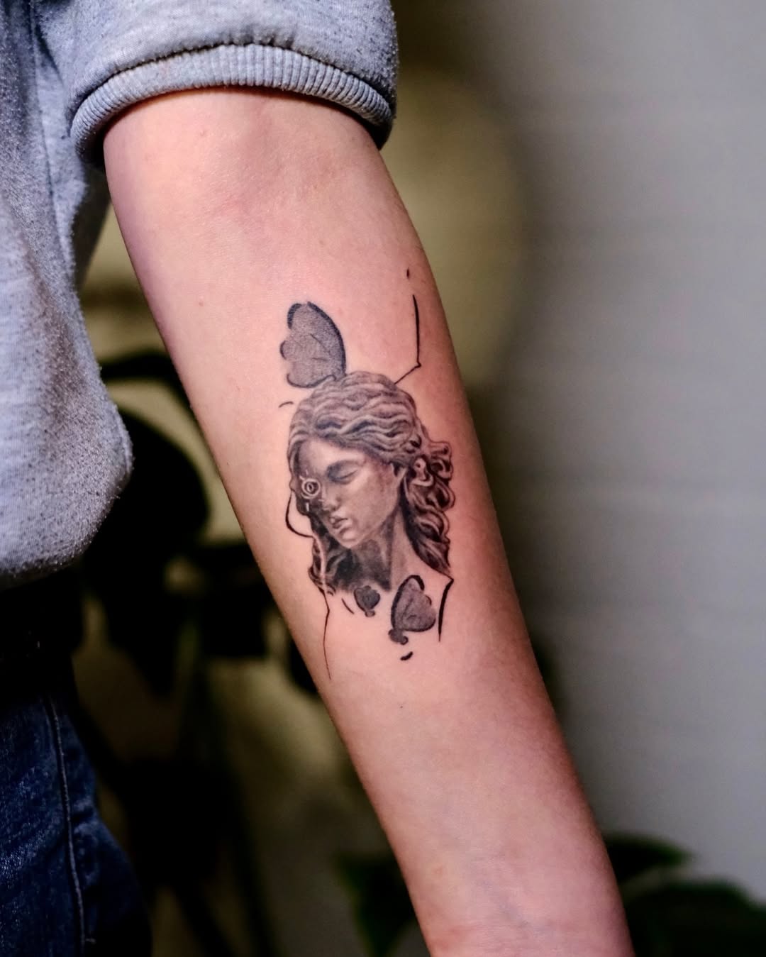 30 Aphrodite Tattoo Ideas: Modern Interpretations Of The Goddess Of Love