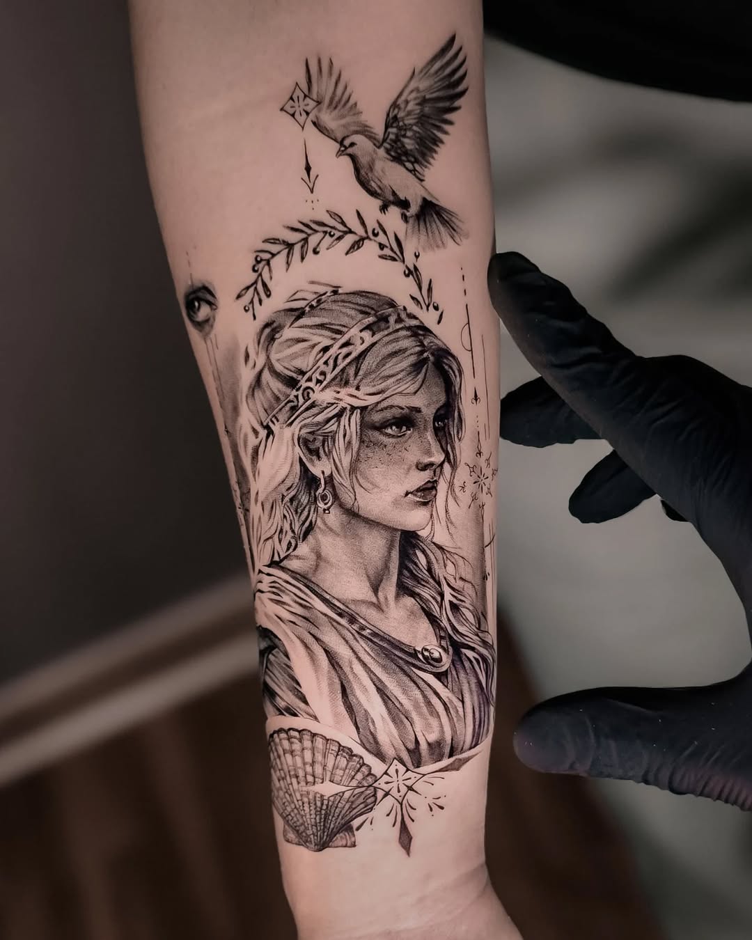 30 Aphrodite Tattoo Ideas: Modern Interpretations Of The Goddess Of Love